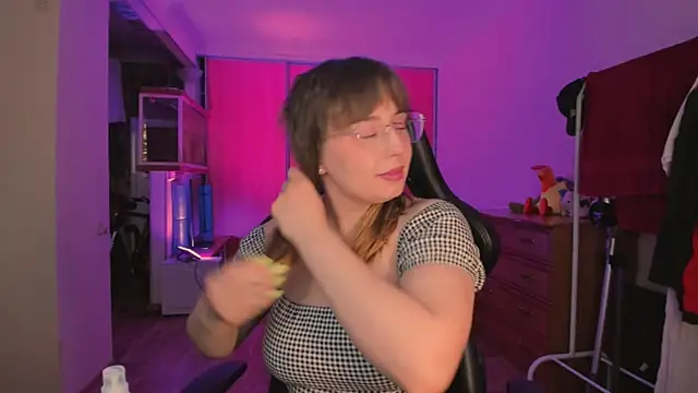 just fucked777 online show from May 15, 2026, 12:25 pm