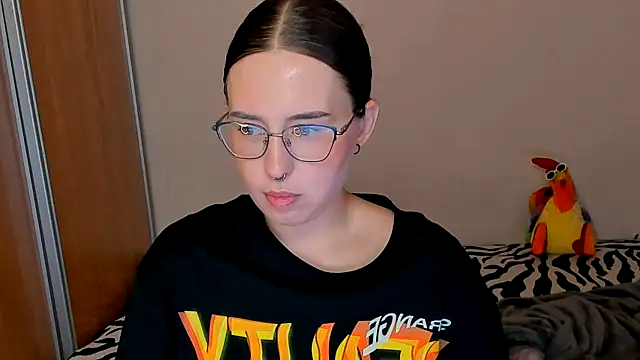 just fucked777 online show from September 12, 2025, 7:35 pm