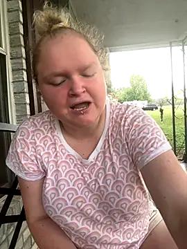 KadiSparkle online show from September 23, 2025, 12:45 pm