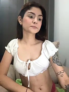 MarianaNinfa online show from October 11, 2025, 8:15 am