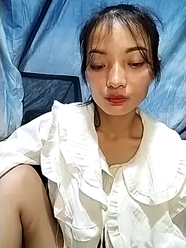 tdtd98 online show from October 17, 2025, 4:53 pm