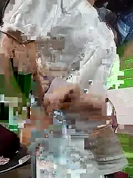 tdtd98 online show from December 17, 2025, 4:06 am