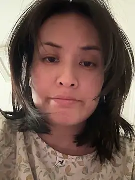 Snapshot of Freda-baby chatting on November 11, 2025, 6:41 am Freda-baby online show from November 11, 2025, 6:41 am