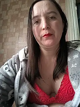Snapshot of EvelinCutex chatting on March 4, 2026, 11:51 am EvelinCutex online show from March 4, 2026, 11:51 am