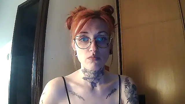 Zelesuida online show from September 9, 2025, 3:05 am