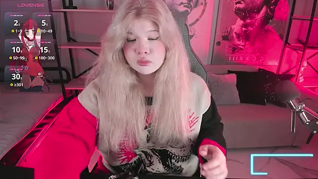 LilithNelson online show from November 4, 2025, 11:30 pm