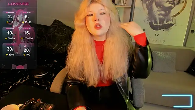 LilithNelson online show from October 17, 2025, 8:32 pm