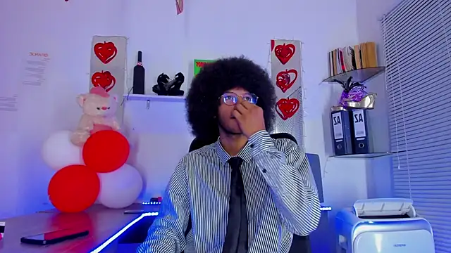 DEAMOL online show from September 18, 2025, 7:28 pm