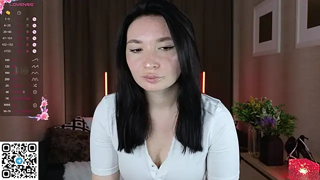 cute club online show from September 16, 2025, 5:03 pm