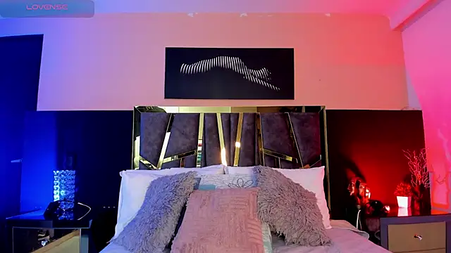 ScarletTorres online show from November 18, 2025, 7:39 pm