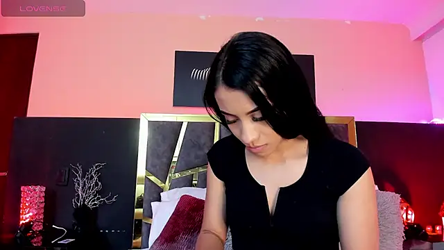 ScarletTorres online show from December 3, 2025, 6:29 pm