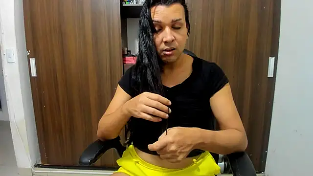 miss bigcockts online show from October 14, 2025, 5:19 am