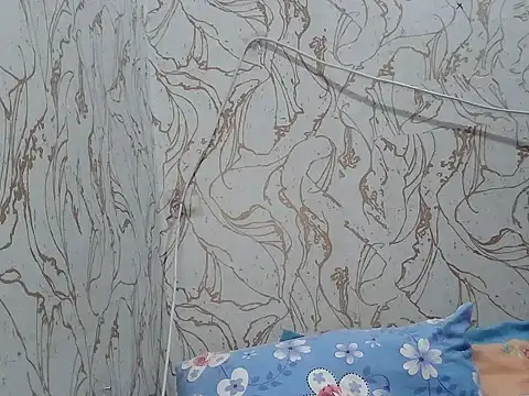 sweetdolly27 online show from February 23, 2026, 7:14 pm