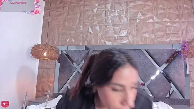 Selene  Lopez  online show from May 23, 2026, 7:46 pm
