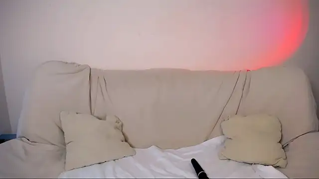 Charlotte Colinss online show from March 22, 2026, 3:43 am