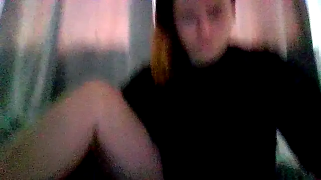 RUBY-ROSE-SWINGS online show from October 21, 2025, 9:52 am