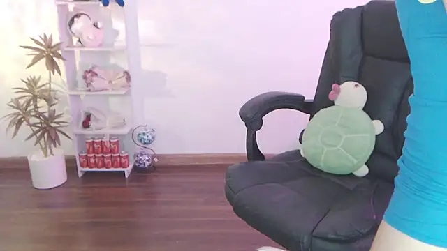 Suzie Wet Cave online show from October 2, 2025, 12:08 pm