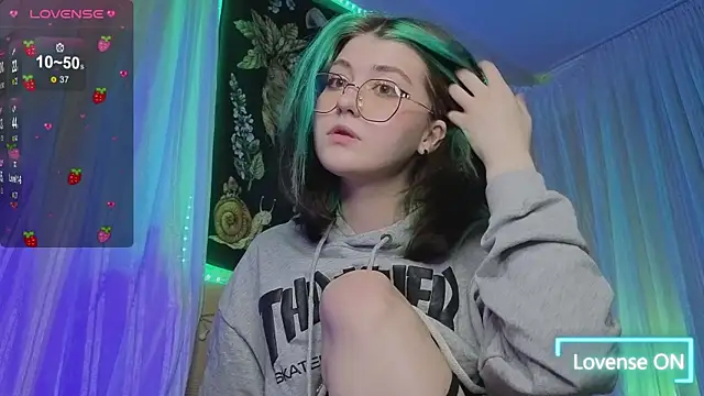 Miko Meow online show from April 15, 2026, 7:58 pm