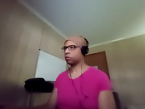 NaturalBeautyQueen online show from September 23, 2025, 12:45 pm