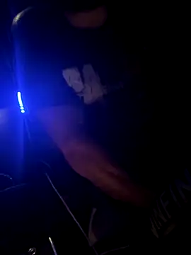 bearcub300 online show from September 10, 2025, 2:32 am