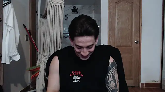 Snapshot of AteneoJr chatting on November 6, 2025, 3:43 am AteneoJr online show from November 6, 2025, 3:43 am