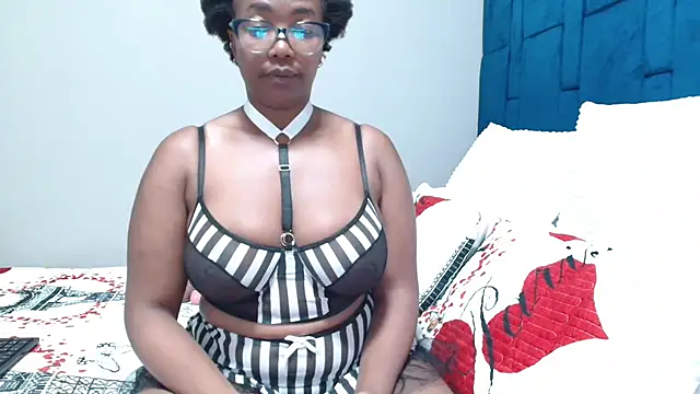 Snapshot of BigBootySimbax chatting on June 1, 2026, 6:29 pm BigBootySimbax online show from June 1, 2026, 6:29 pm