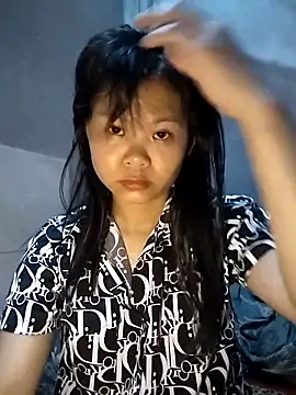 LinhNa999 online show from March 20, 2026, 3:18 am