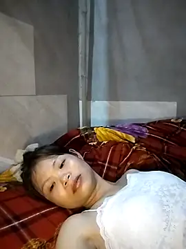 LinhNa999 online show from September 28, 2025, 5:14 am