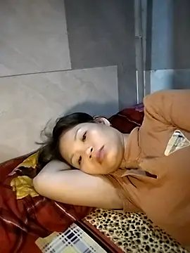 LinhNa999 online show from September 18, 2025, 4:10 pm