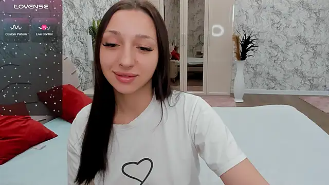 sheillawood online show from September 28, 2025, 12:28 am