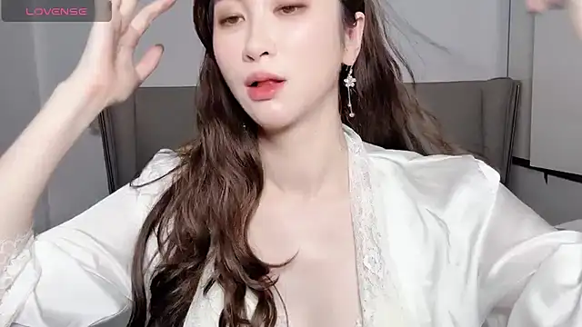 wuyueaini online show from September 29, 2025, 9:27 am