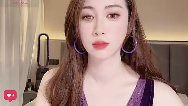 Snapshot of wuyueaini chatting on May 13, 2026, 5:58 am wuyueaini online show from May 13, 2026, 5:58 am