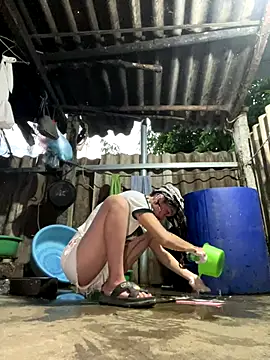 Sunny lotus online show from October 17, 2025, 10:50 am