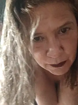 XimenaSmith online show from September 21, 2025, 5:40 pm