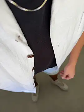 Manu97k online show from March 26, 2026, 3:21 pm