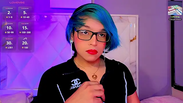 Snapshot of Dannyhot_ chatting on February 18, 2026, 7:54 pm Dannyhot online show from February 18, 2026, 7:54 pm