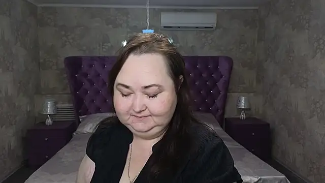 Snapshot of Eloisa_Eliot chatting on December 1, 2025, 4:30 pm Eloisa Eliot online show from December 1, 2025, 4:30 pm