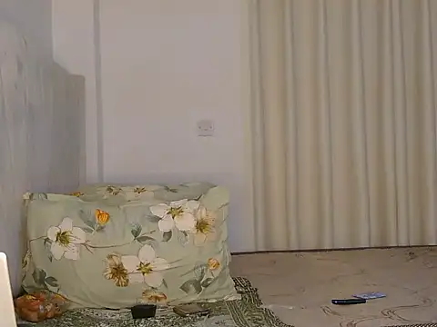 TinaFavourite online show from October 31, 2025, 9:32 pm