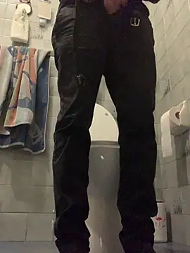 Snapshot of TORAKIKI79 chatting on March 3, 2026, 10:06 pm TORAKIKI79 online show from March 3, 2026, 10:06 pm