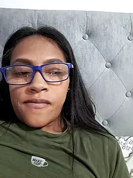 Snapshot of sarah_garcia_ chatting on May 30, 2026, 11:10 pm sarah garcia online show from May 30, 2026, 11:10 pm