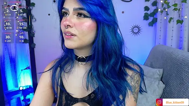 Snapshot of blue_kitten chatting on June 5, 2026, 6:52 am blue kitten online show from June 5, 2026, 6:52 am