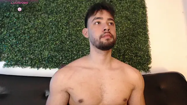 Snapshot of sam_ford_2 chatting on February 18, 2026, 1:36 am sam ford 2 online show from February 18, 2026, 1:36 am