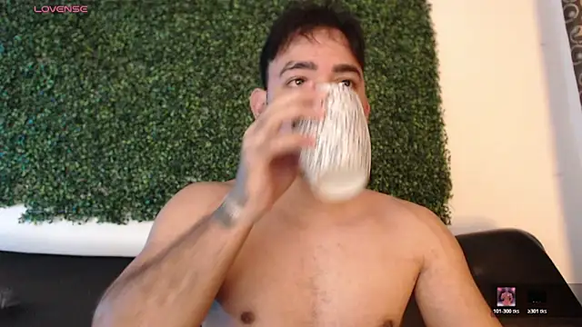 Snapshot of sam_ford_2 chatting on January 14, 2026, 12:14 am sam ford 2 online show from January 14, 2026, 12:14 am