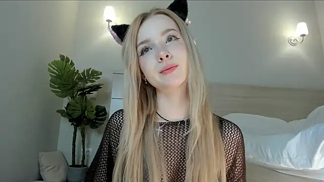 Snapshot of Nana_Wilson chatting on October 6, 2025, 4:13 am Nana Wilson online show from October 6, 2025, 4:13 am