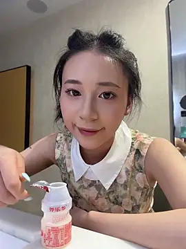 Snapshot of shishi0688 chatting on June 12, 2026, 3:54 pm shishi0688 online show from June 12, 2026, 3:54 pm