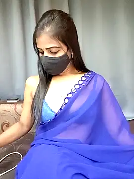 Misss-julli online show from November 16, 2025, 6:45 pm