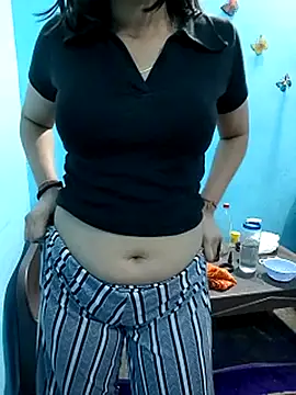 Snapshot of Vaani_Actress chatting on February 21, 2026, 5:09 am Vaani Actress online show from February 21, 2026, 5:09 am