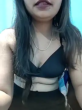 Snapshot of Vaani_Actress chatting on February 17, 2026, 8:00 am Vaani Actress online show from February 17, 2026, 8:00 am