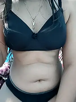 Snapshot of Vaani_Actress chatting on January 17, 2026, 3:04 pm Vaani Actress online show from January 17, 2026, 3:04 pm