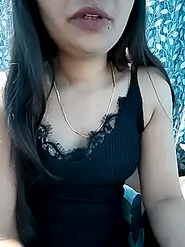 Snapshot of Vaani_Actress chatting on March 3, 2026, 5:47 am Vaani Actress online show from March 3, 2026, 5:47 am